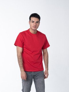 Красная мужская футболка с лайкрой