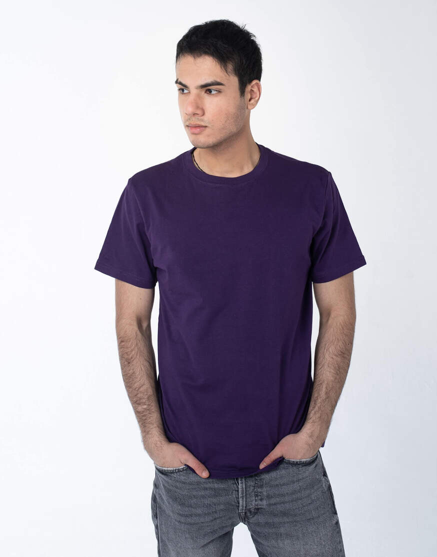 Фиолетовая мужская футболка оптом